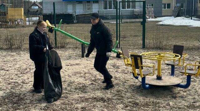 Сельцовцы всех возрастов включились в наведение чистоты