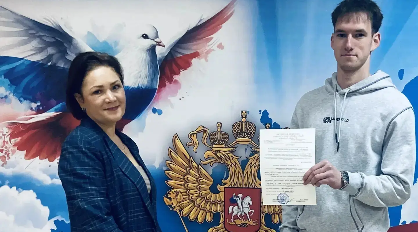 В Сельцо вручили сертификаты на приобретение жилья детям-сиротам