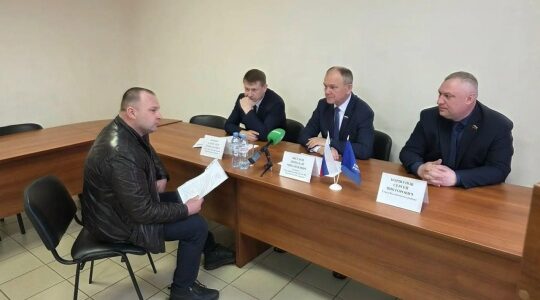 Депутат Госдумы Николай Щеглов с рабочей поездкой посетил Выгоничский район