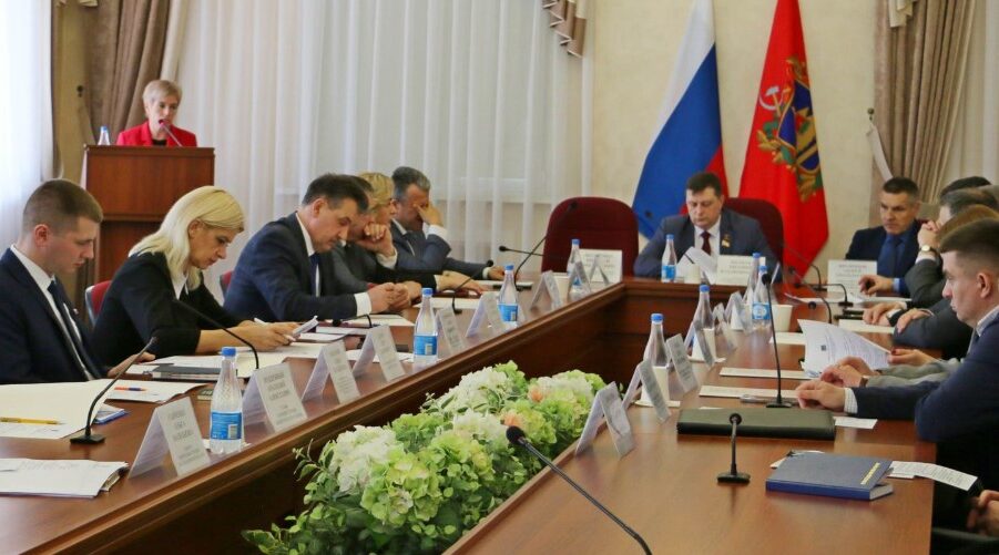 Комитет по делам ветеранов обсудил меры поддержки участников СВО и их семей