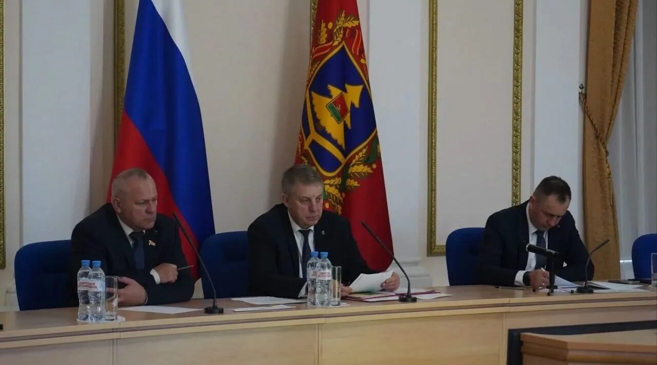 На Брянщине обсудили ведение весенних полевых работ в сельскохозяйственных предприятиях