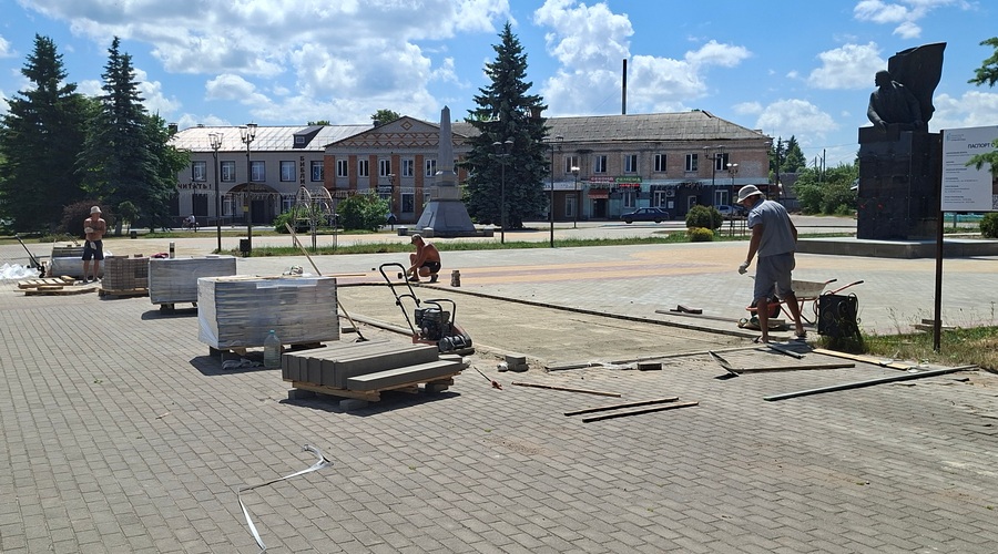 В  Клетне на Брянщине обновляется сквер Славы