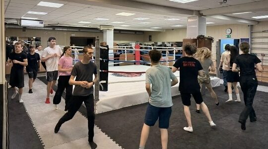 Лето с пользой: в Брянске стартовал трудовой лагерь для молодёжи