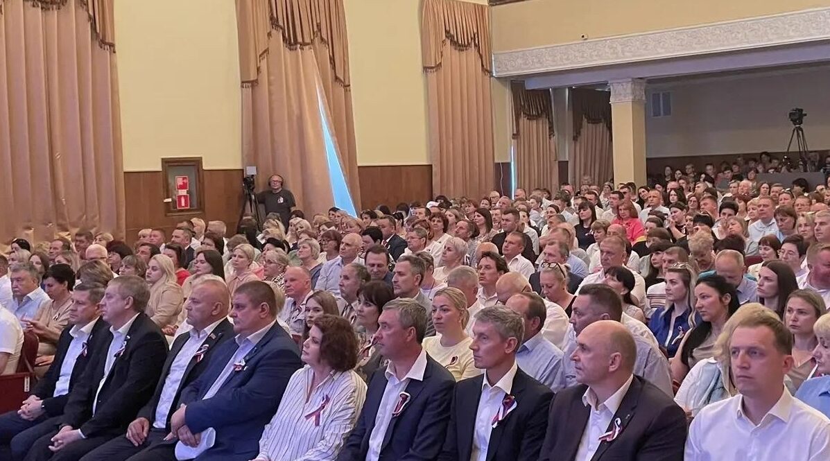 В Клинцах состоялась встреча кандидатов ПГ по выборам Губернатора Брянской области с партактивом
