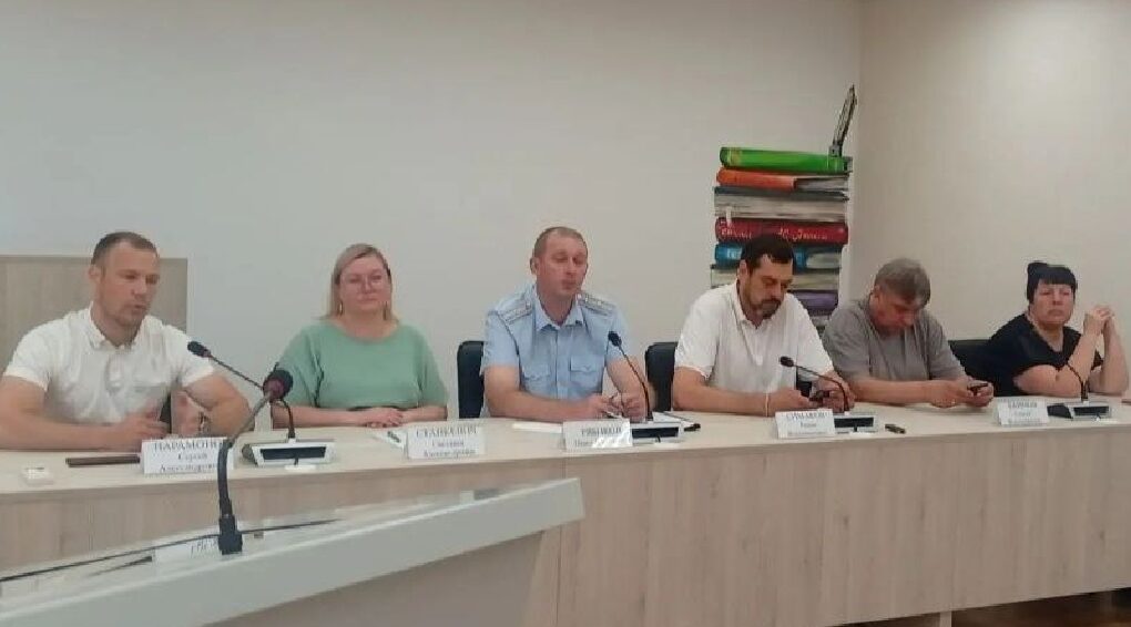 В Брянской области обсудили профилактику наркозависимости среди подростков