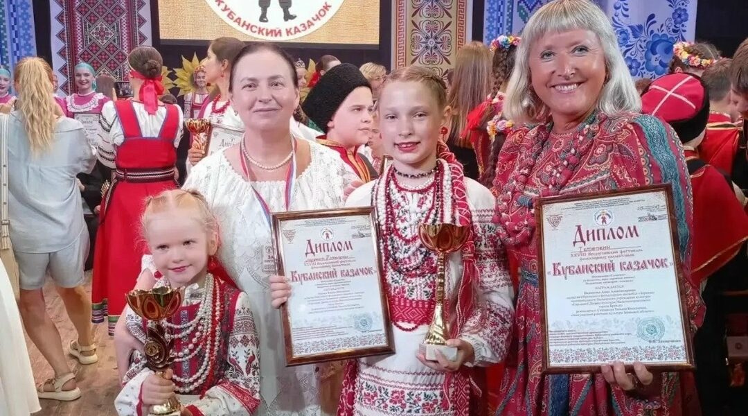 Брянская «Зарянка» успешно выступила на Всероссийском фестивале фольклорных коллективов