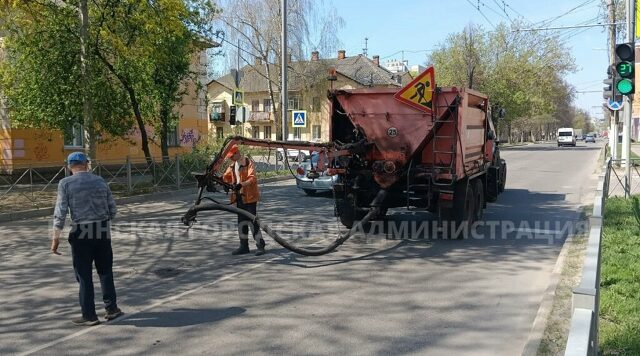 С начала этого года в Брянске ямочный ремонт сделан на площади 22 600 кв. метров