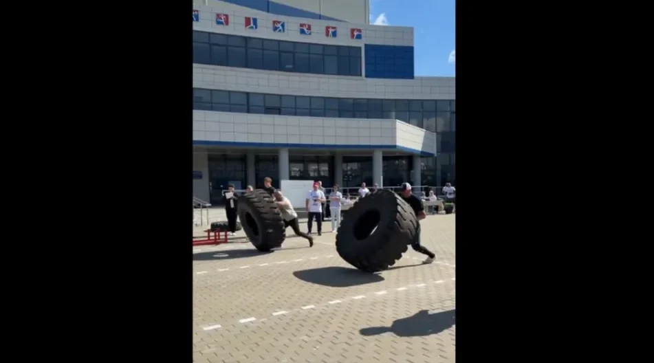 В Брянске проводятся соревнования по силовому экстриму