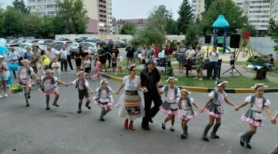 В Фокинском районе Брянска состоялся праздник двора