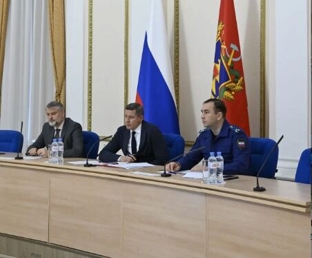 В Брянске обсудили готовность объектов ЖКХ и энергетики к зиме и предстоящему отопительному сезону