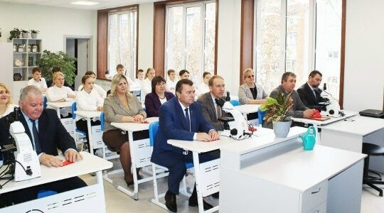 В Брянской области в рамках программы «Кадры в АПК» открыты агротехнологические классы