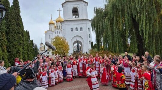 12 октября в центре города Брянска состоялись съёмки культовой передачи «Играй, гармонь любимая!»
